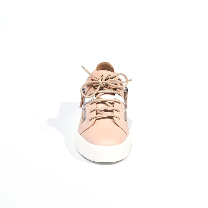 May rose Giuseppe Zanotti