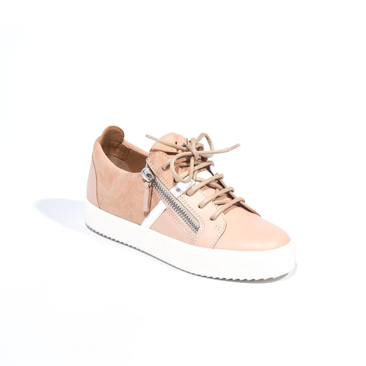 May rose Giuseppe Zanotti
