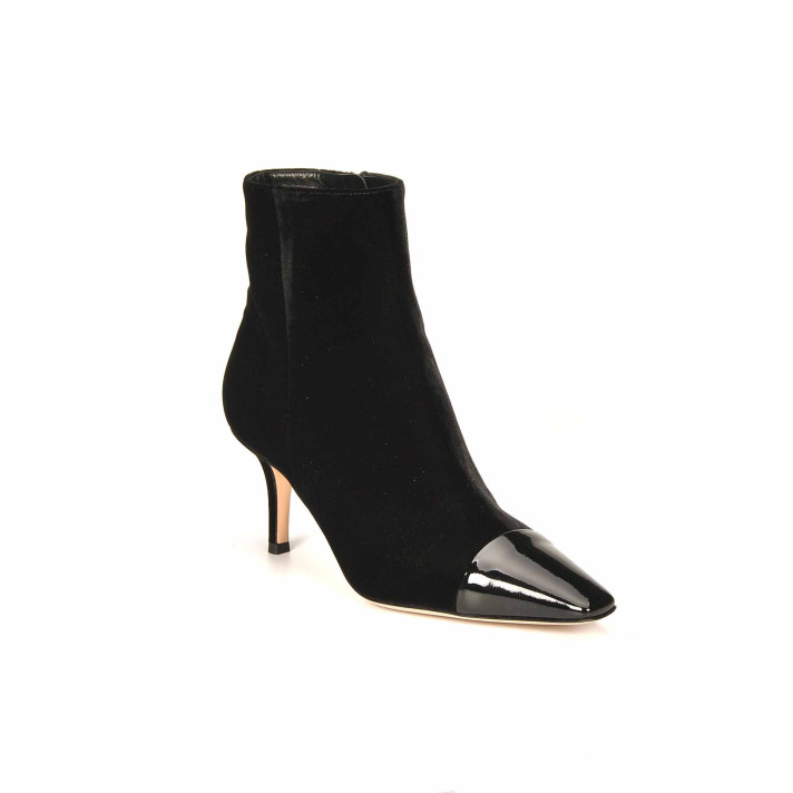 LUCY BOOTIE NOIR GIANVITO ROSSI