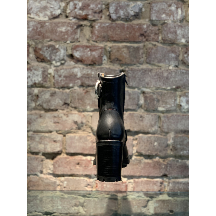 JUSTY 9 SMALL GERO BUCKL FREELANCE